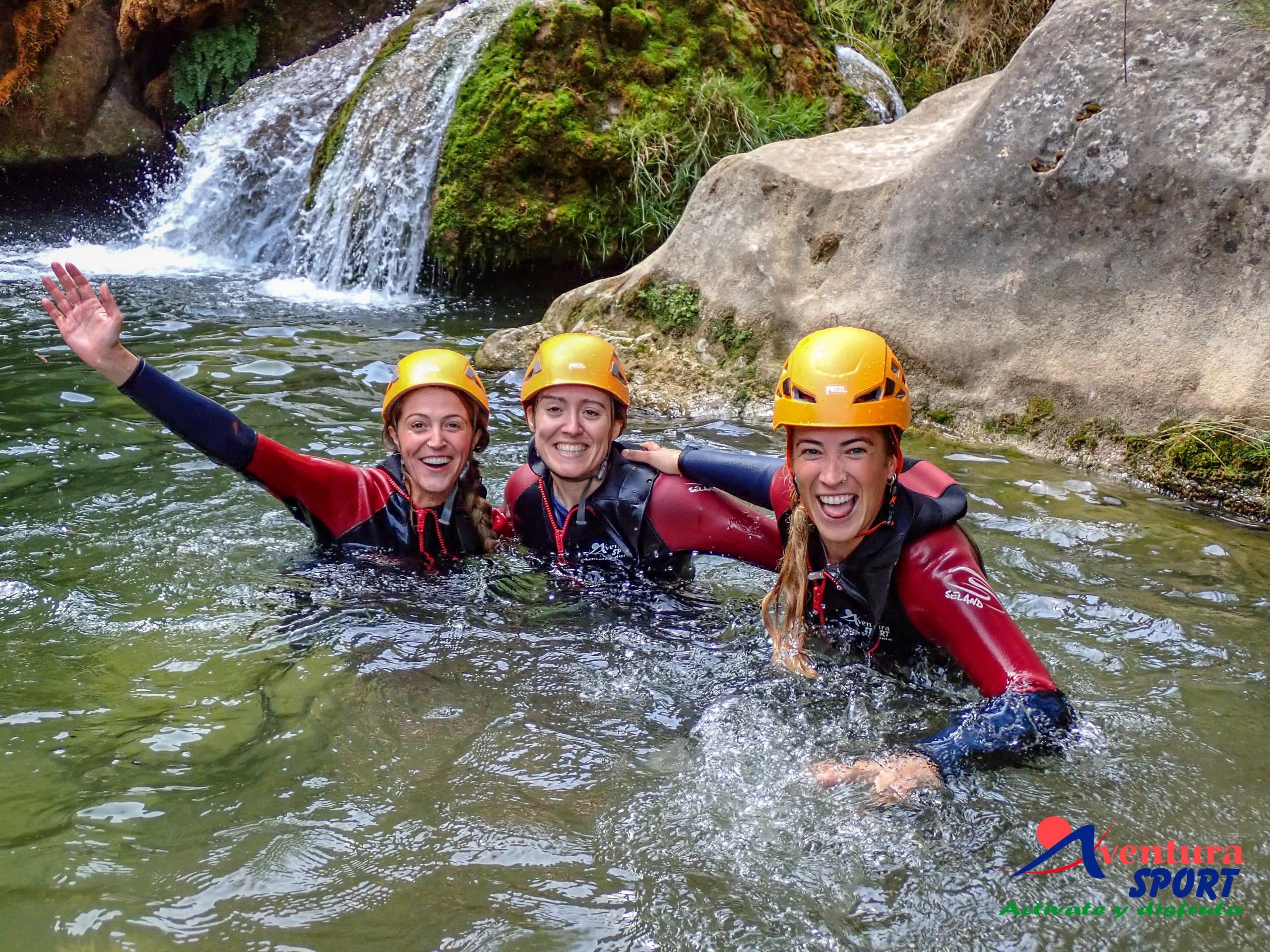 actividades de aventura para octubre, barranquismo